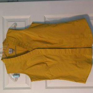 Worthington Stretch Ruffle neck rop